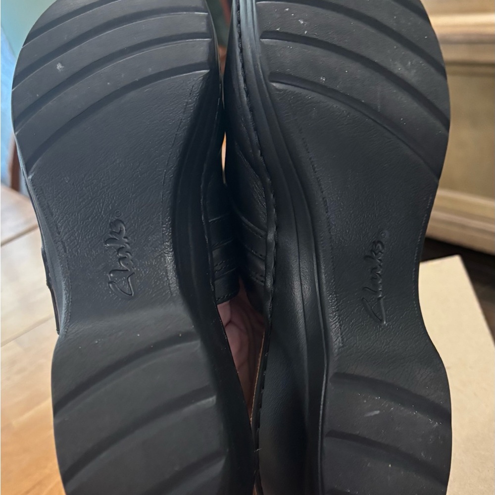 Clarks Black Leather Slip-On Shoes - Picture 3 of 5